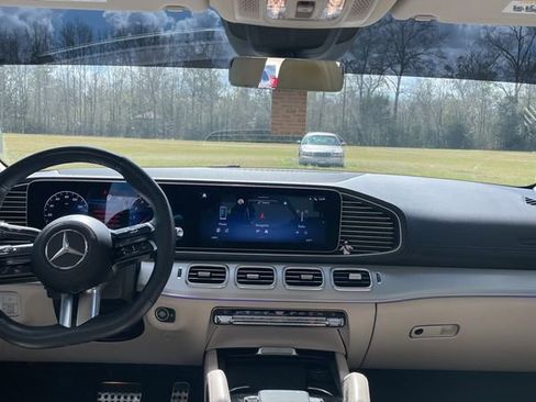 Used 2024 Mercedes-Benz GLS 450 GLS 450 image 9