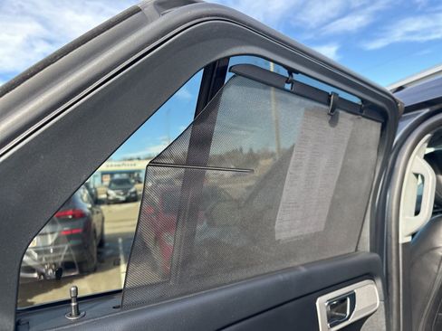 Used 2022 Ford Explorer Limited w/ Equipment Group 301A image 32