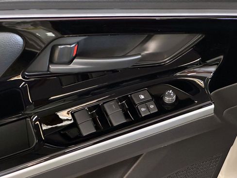 Certified 2025 Toyota bZ4X FWD image 12