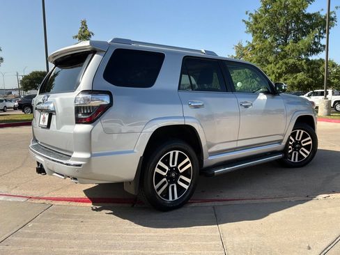 Used 2015 Toyota 4Runner Limited AWD/4WD image 6