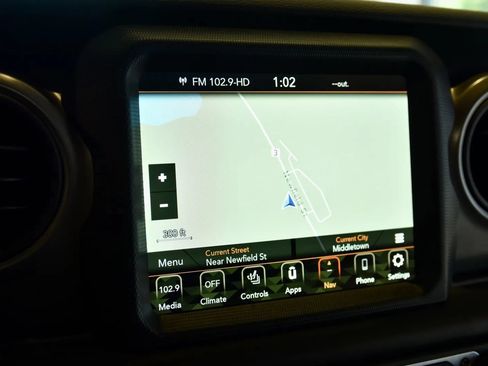 Used 2023 Jeep Wrangler Unlimited w/ Sun & Screen Package AWD/4WD image 17