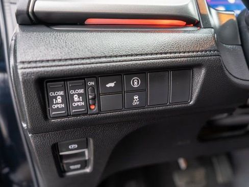 Used 2024 Honda Odyssey Sport image 23