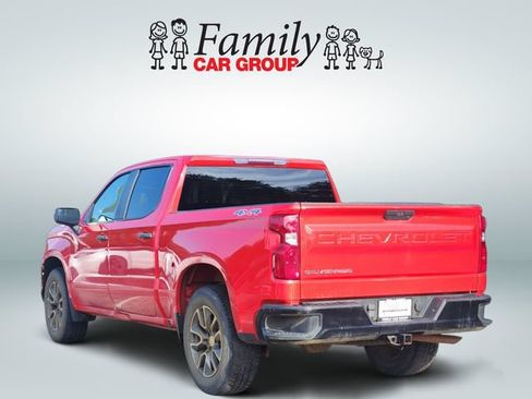 Used 2021 Chevrolet Silverado 1500 W/T w/ WT Value Package AWD/4WD image 3
