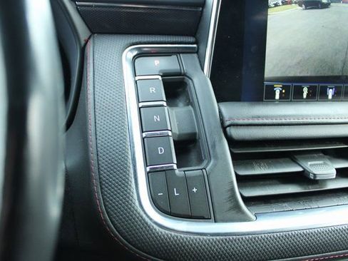 Used 2024 Chevrolet Suburban RST w/ Luxury Package image 22