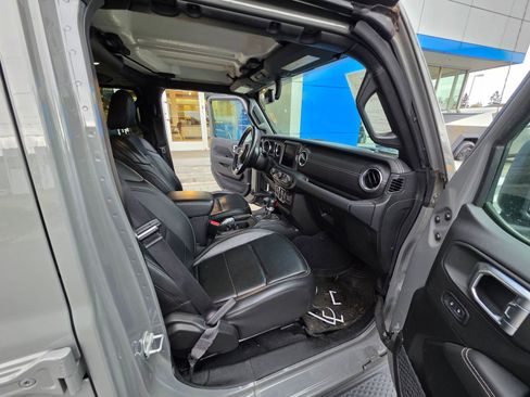 Used 2021 Jeep Gladiator Overland w/ Popular Equipment Package image 15