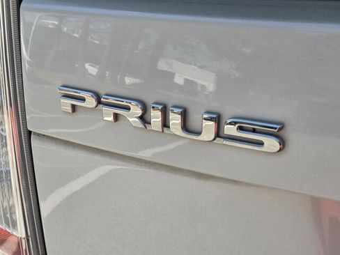 Used 2013 Toyota Prius Two FWD image 32