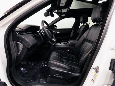 Used 2019 Land Rover Range Rover Velar R-Dynamic SE image 8