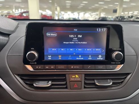 Used 2022 Nissan Altima 2.5 S image 16