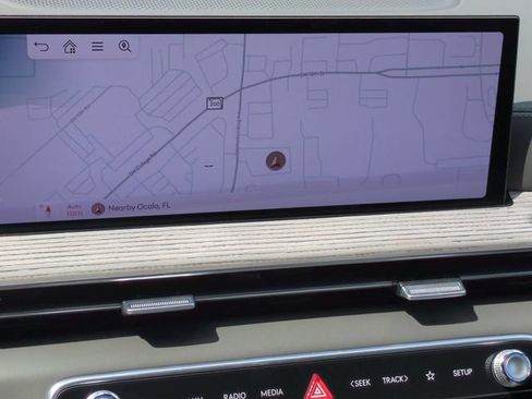 Certified 2025 Genesis GV80 3.5T Prestige AWD/4WD image 18