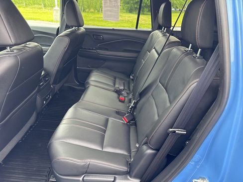 Used 2024 Honda Passport TrailSport image 15