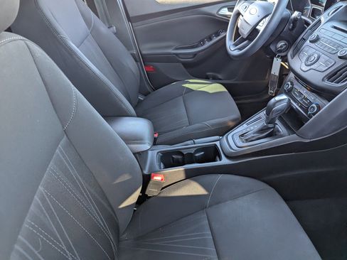 Used 2016 Ford Focus SE image 11
