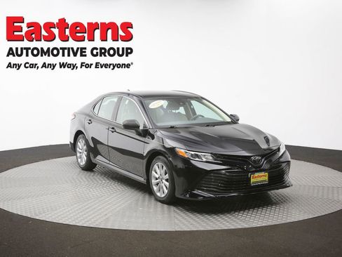 Used 2019 Toyota Camry LE FWD image 51