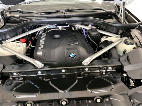 Used 2025 BMW X5 xDrive40i w/ Climate Comfort Package AWD/4WD image 29