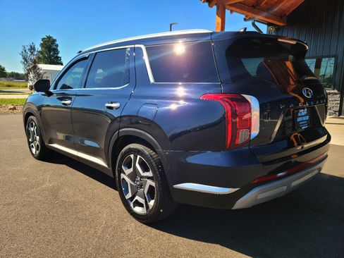 Used 2023 Hyundai Palisade Limited w/ Cargo Package image 6