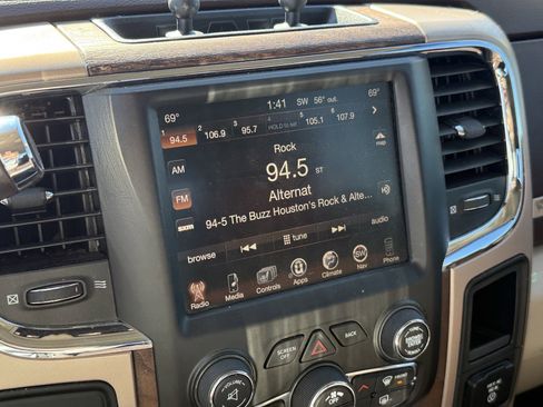 Used 2015 RAM 2500 Longhorn w/ Convenience Group image 20