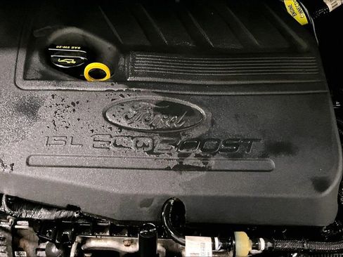 Used 2017 Ford Escape SE w/ Equipment Group 201A image 31