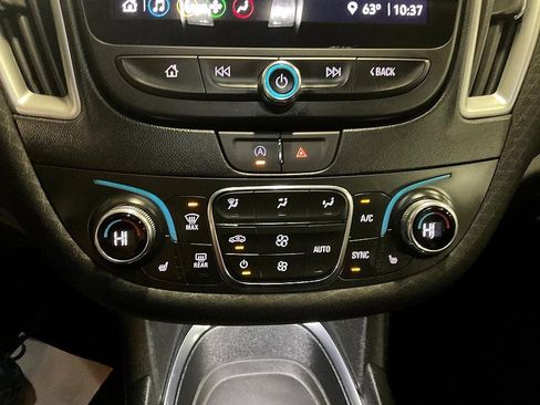 Used 2023 Chevrolet Malibu LT image 34