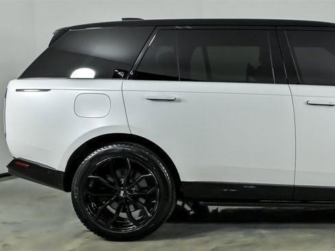 Used 2023 Land Rover Range Rover Long Wheelbase Autobiography AWD/4WD image 11