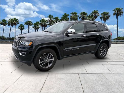 Used 2017 Jeep Grand Cherokee Limited image 4