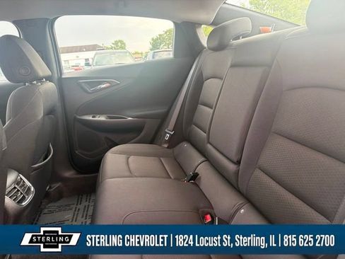 Used 2025 Chevrolet Malibu LT FWD image 14