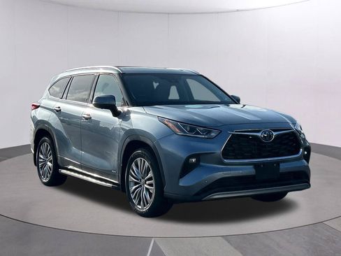 Used 2023 Toyota Highlander Platinum AWD/4WD image 9