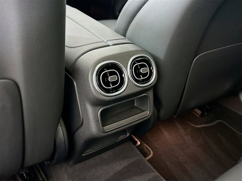 Used 2025 Mercedes-Benz GLC 300 GLC 300 w/ AMG Line image 29