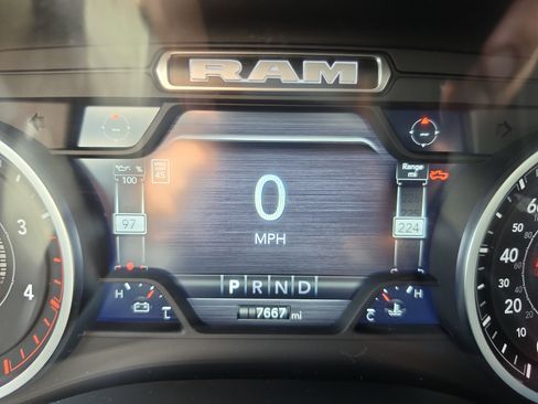 Used 2025 RAM 3500 Big Horn AWD/4WD image 24