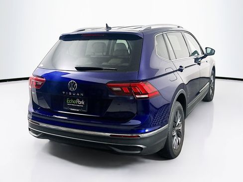 Used 2023 Volkswagen Tiguan SE image 9
