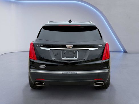 Used 2017 Cadillac XT5 Luxury w/ Driver Awareness Package AWD/4WD image 8