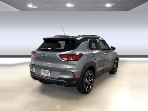 Used 2021 Chevrolet TrailBlazer RS w/ Technology Package FWD image 8