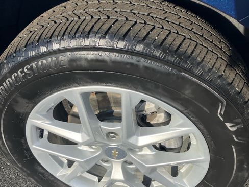 Used 2023 Chevrolet Equinox LS image 7