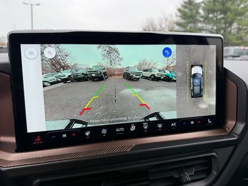 Used 2025 Ford Bronco Sport Outer Banks w/ Outer Banks Tech Package+ image 9