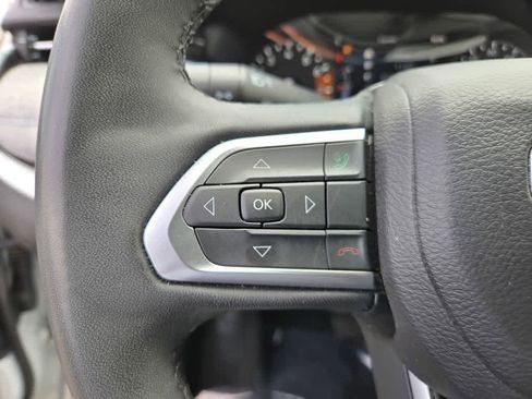 Used 2024 Jeep Compass Latitude w/ Altitude Special Edition AWD/4WD image 21