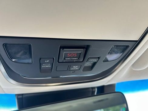 Used 2020 Lexus LS 500 w/ Interior Upgrade Package RWD image 26