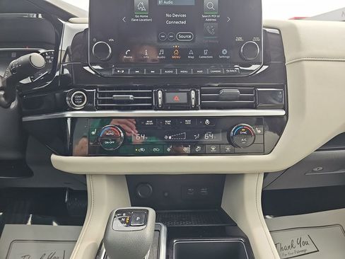 Used 2024 Nissan Pathfinder SL w/ SL Premium Package image 29