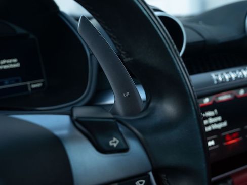 Used 2019 Ferrari Portofino image 38