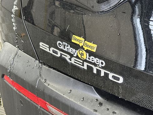 Certified 2023 Kia Sorento SX Prestige image 16