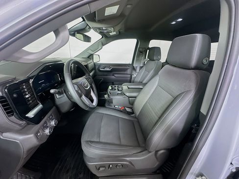 Used 2024 GMC Sierra 1500 Elevation image 13