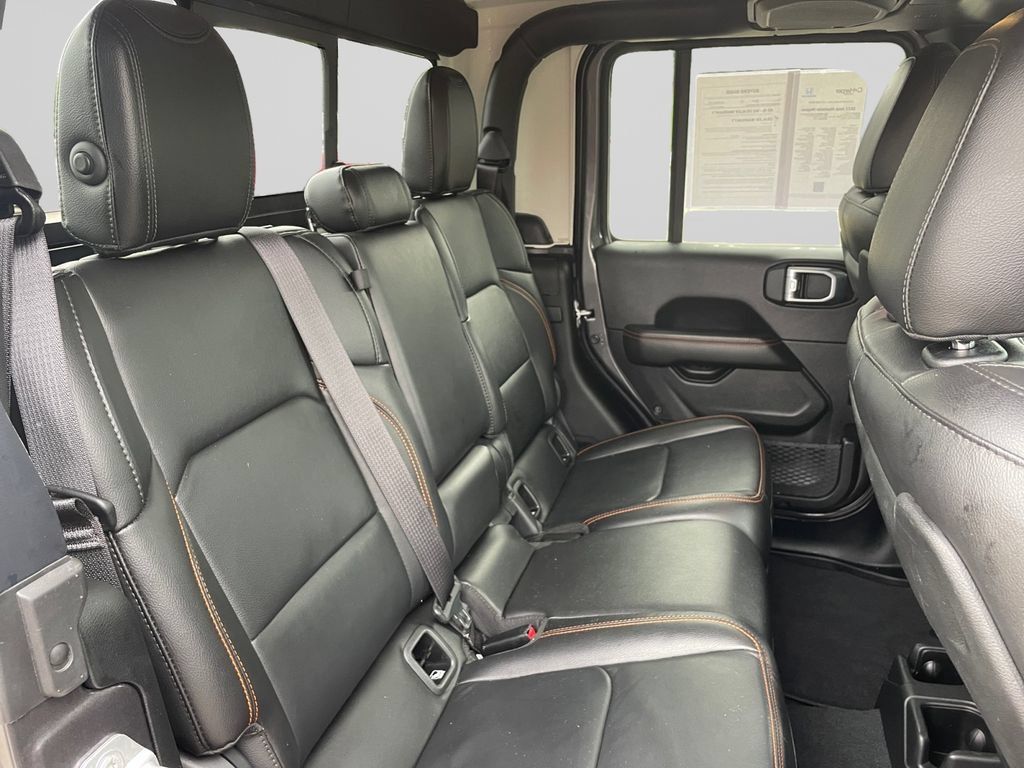 Used 2022 Jeep Gladiator Mojave w/ Cold Weather Group AWD/4WD image 14