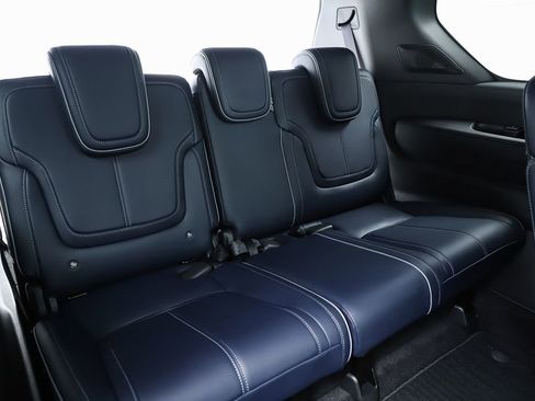 New 2026 INFINITI QX80 4WD w/ Sport Exterior Package image 41