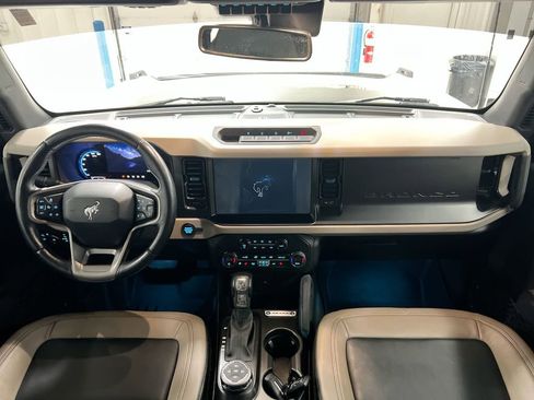 Used 2021 Ford Bronco Wildtrak image 10