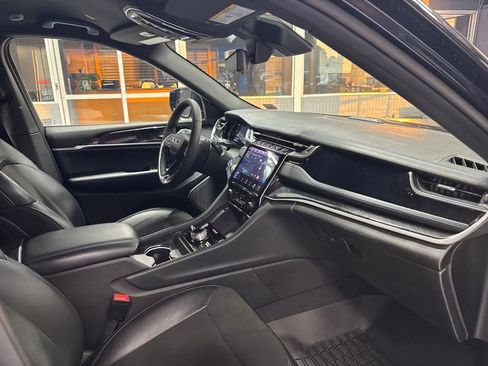 New 2024 Jeep Grand Cherokee Trailhawk w/ Advanced Protech Group II image 25