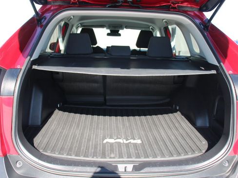 Certified 2022 Toyota RAV4 LE FWD image 12