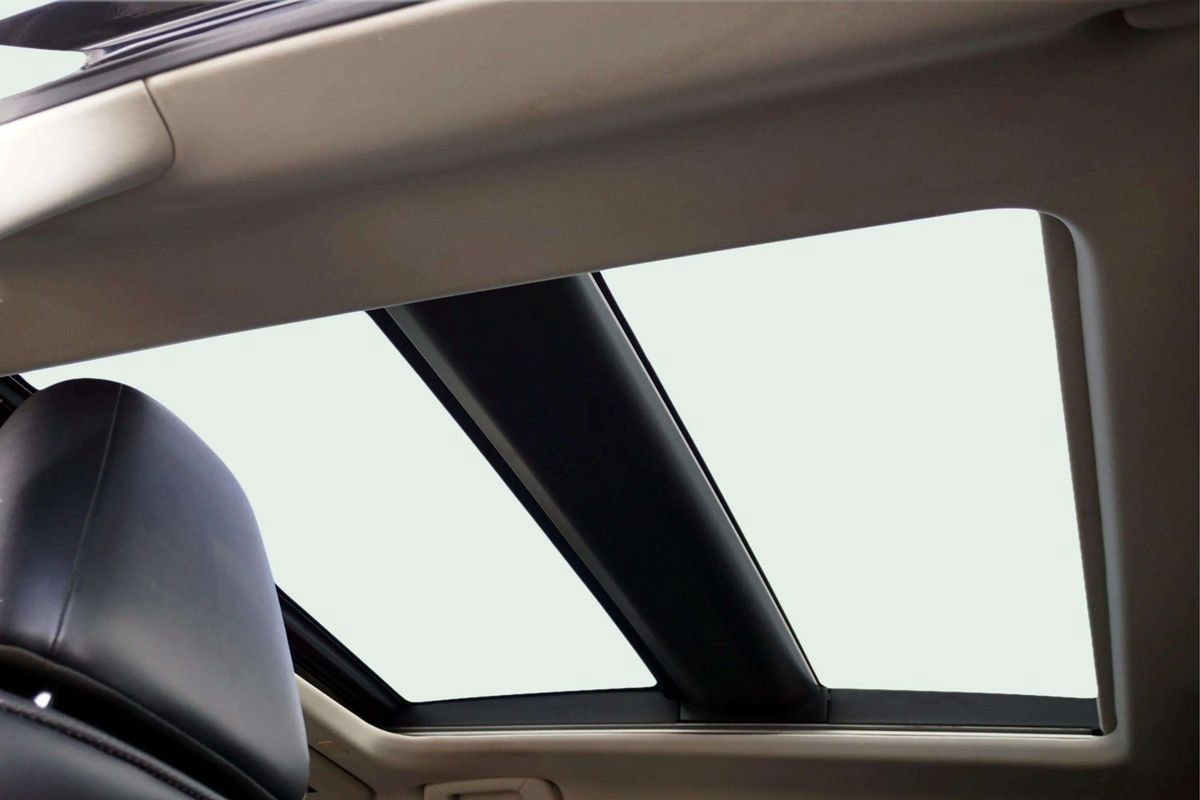 Used 2020 Lexus ES 350 w/ Premium Package FWD image 25