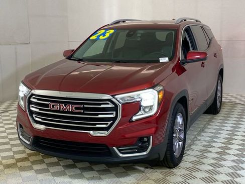 Used 2023 GMC Terrain SLT image 20