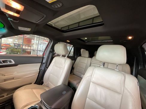 Used 2014 Ford Explorer Limited w/ Equipment Group 301A image 9