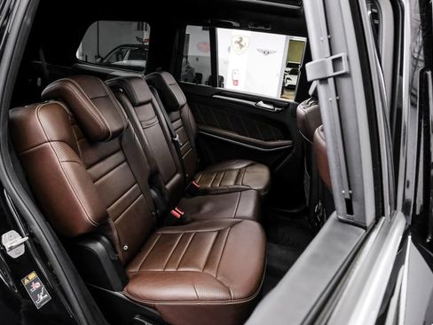 Used 2016 Mercedes-Benz GL 63 AMG 4MATIC image 46