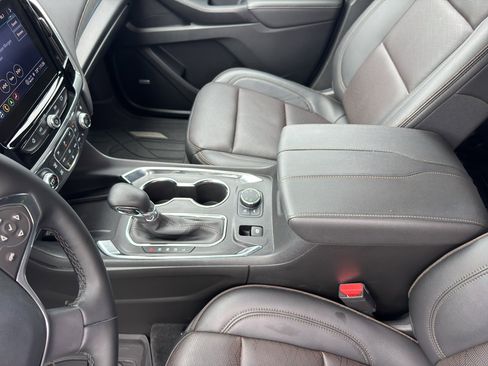 Used 2023 Chevrolet Traverse High Country w/ LPO, 'HIT The Road' Package AWD/4WD image 12