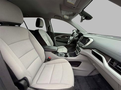 Used 2024 GMC Terrain SLE image 14