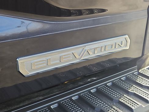 Certified 2025 GMC Sierra 1500 Elevation image 30